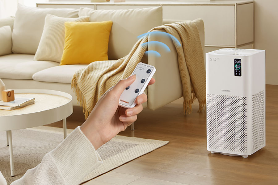 Mengoperasikan AIR360 melalui remote control tanpa Wi-Fi.