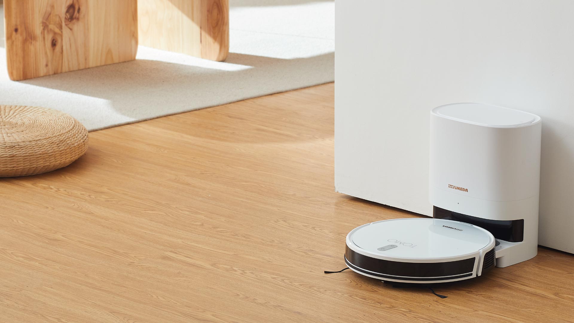Tomo Robotic Vacuum Cleaner