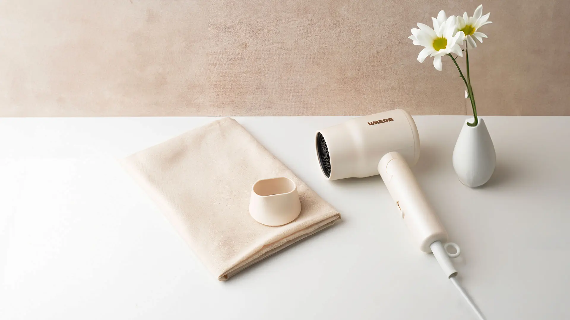 Tomo Robotic Vacuum Cleaner